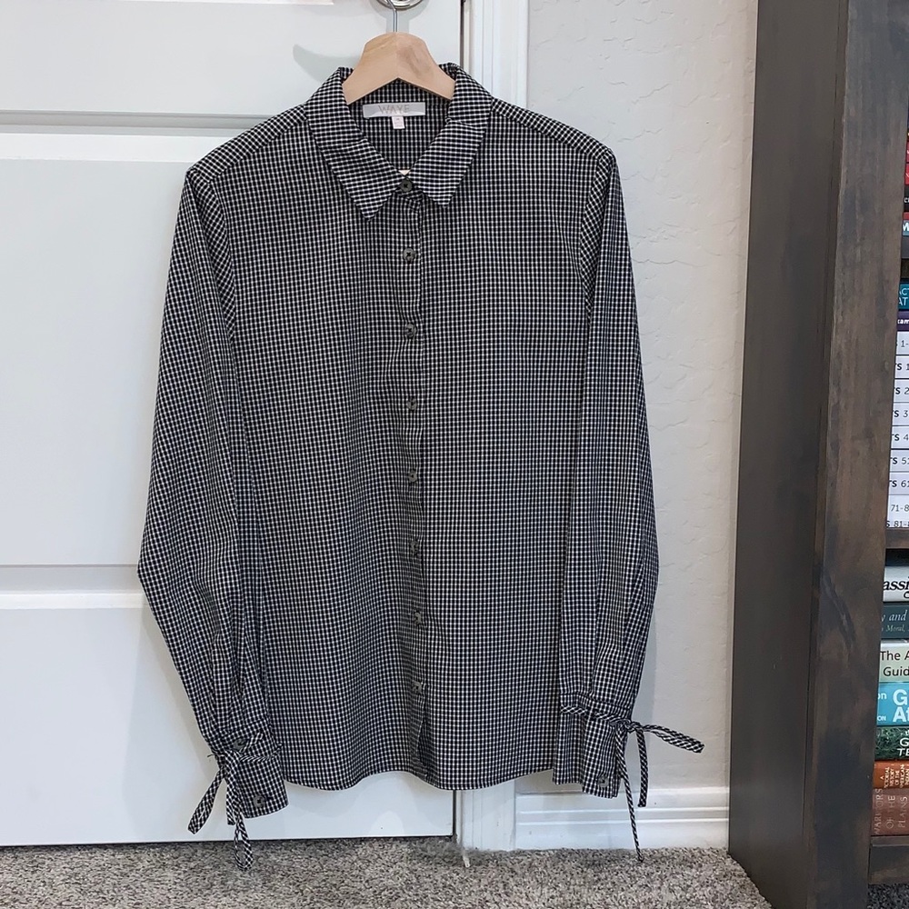 Button up shirt.